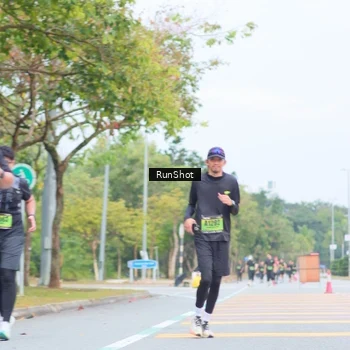 Runner Photo 5668573