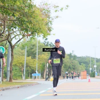 Runner Photo 5668579