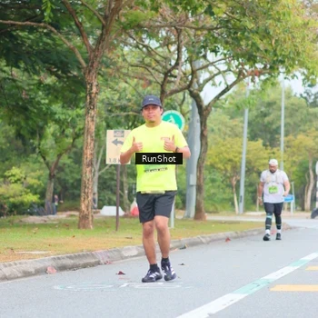 Runner Photo 5668602