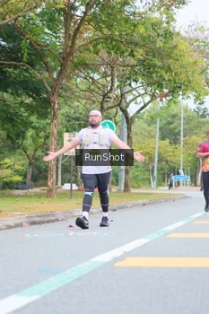 Runner Photo 5668662