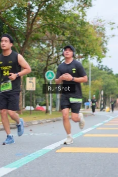 Runner Photo 5668669