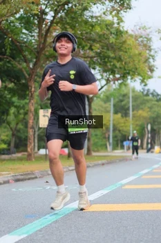 Runner Photo 5668673