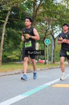 Runner Photo 5668680