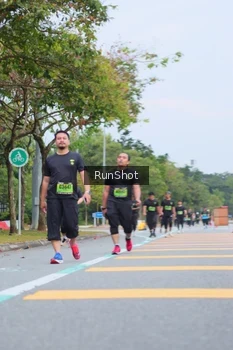 Runner Photo 5668695