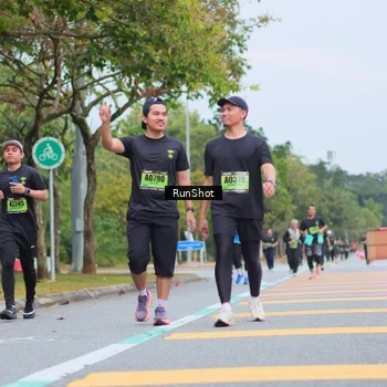 Runner Photo 5668766