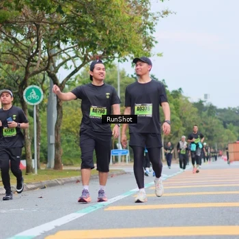 Runner Photo 5668771