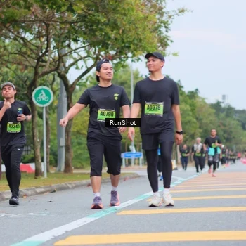 Runner Photo 5668776