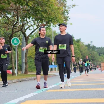 Runner Photo 5668777