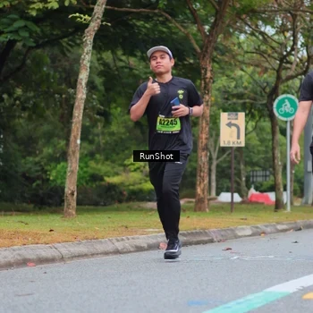 Runner Photo 5668789