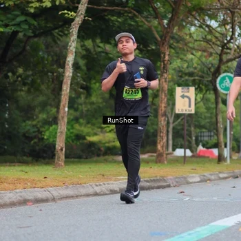 Runner Photo 5668807