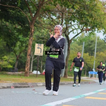 Runner Photo 5668945