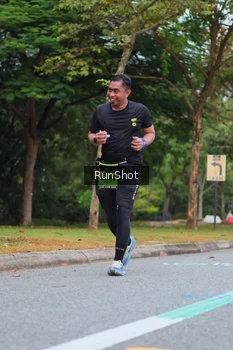Runner Photo 5669000
