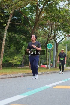 Runner Photo 5669050