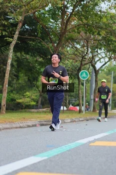 Runner Photo 5669065