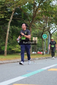 Runner Photo 5669078