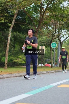 Runner Photo 5669080