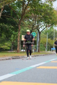 Runner Photo 5669090