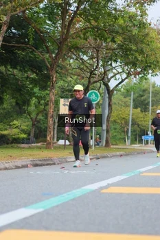 Runner Photo 5669091