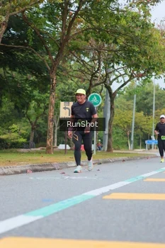 Runner Photo 5669092