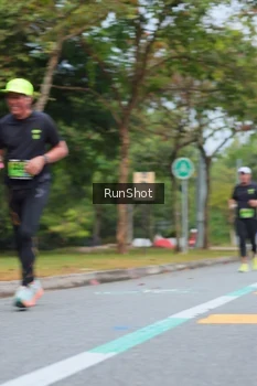 Runner Photo 5669149