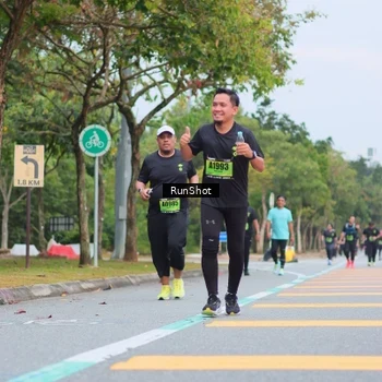 Runner Photo 5669167