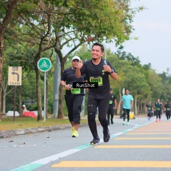 Runner Photo 5669172