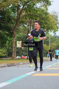 Runner Photo 5669219