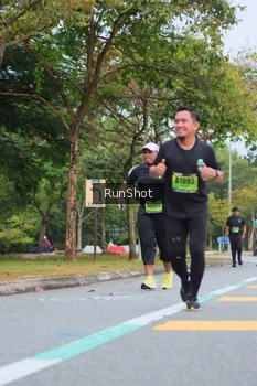 Runner Photo 5669225