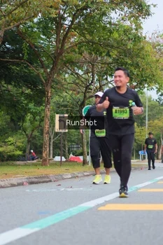 Runner Photo 5669284