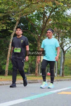 Runner Photo 5669334