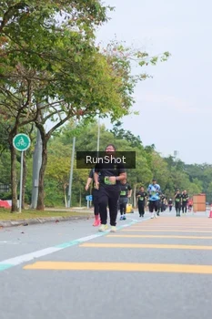 Runner Photo 5669342