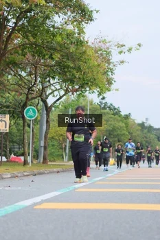 Runner Photo 5669371