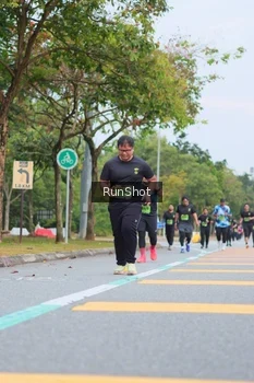 Runner Photo 5669380