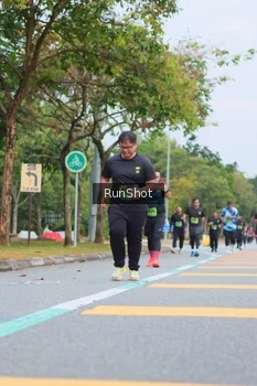 Runner Photo 5669389