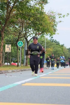 Runner Photo 5669390