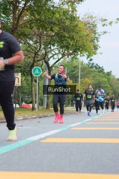 Runner Photo 5669392