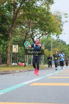 Runner Photo 5669399
