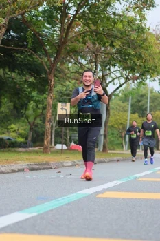 Runner Photo 5669400