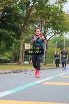 Runner Photo 5669401