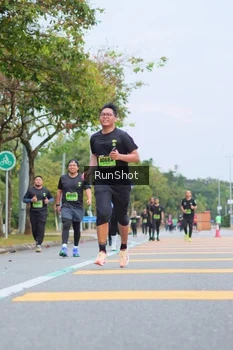 Runner Photo 5669425