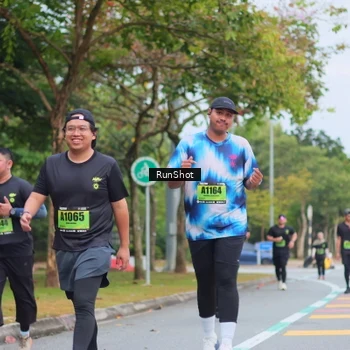 Runner Photo 5669469