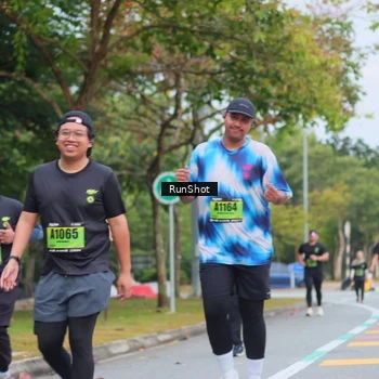 Runner Photo 5669471