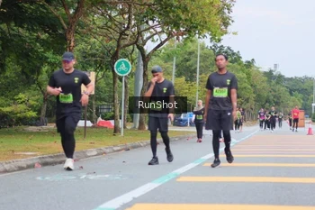 Runner Photo 5669530