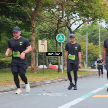 Runner Photo 5669539