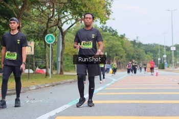 Runner Photo 5669553