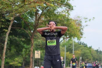 Runner Photo 5669563