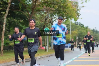 Runner Photo 5669571