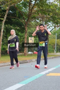 Runner Photo 5669592