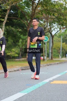 Runner Photo 5669612