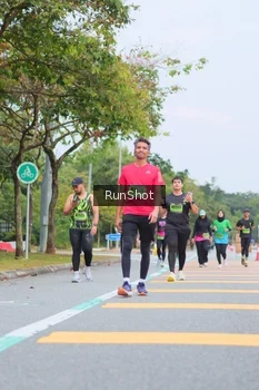 Runner Photo 5669616